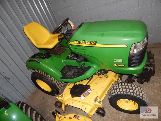 John Deere X495 diesel riding law mower 62" cut. 1015.4 hours