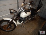 Harley-Davidson white. VIN 1HD1JBB124Y072620. Does not run