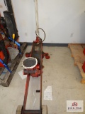 Air/hydraulic floor jack - 10 ton capacity