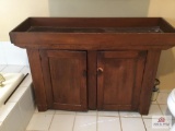 Dry sink with 2 doors