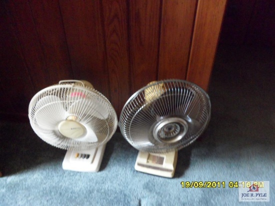 2 fans