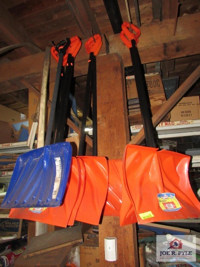 misc. lot of snow shovels