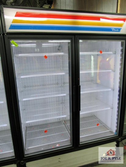 true 2 door self contained cooler