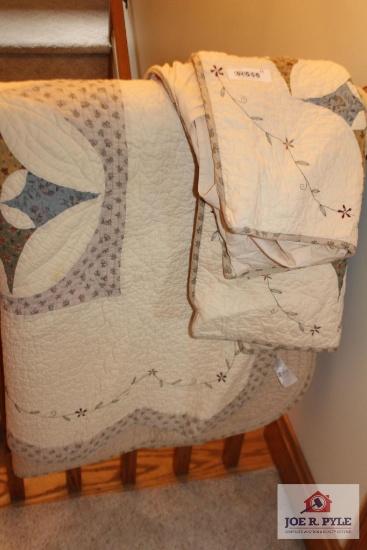 Quilt with Pillow Cases