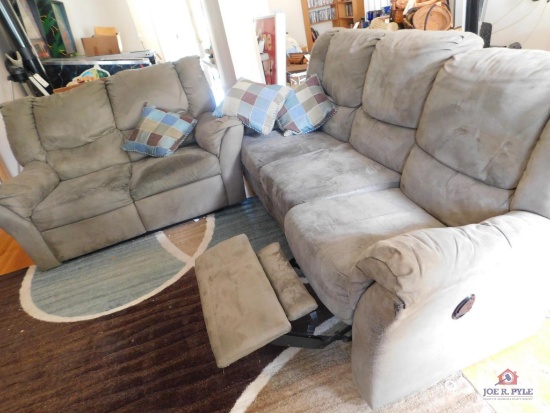 Reclining loveseat & sofa