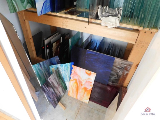 Contents of closet - assorted glass sheets