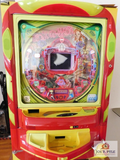 Heiwa Pachinko game with key and stand