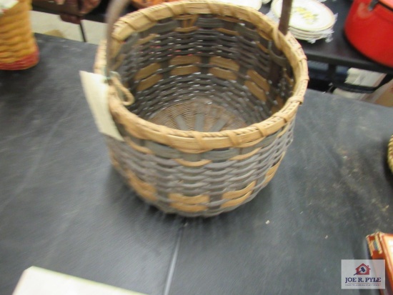 Hand Woven (Country Road Basket)