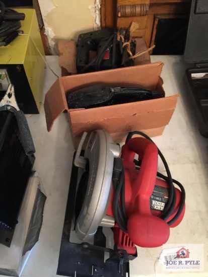 Black & Decker circular saw, Wen sander, etc.