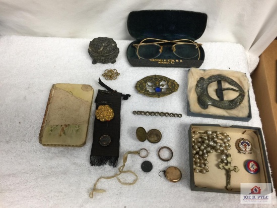 Lot antique jewelry and ladies items