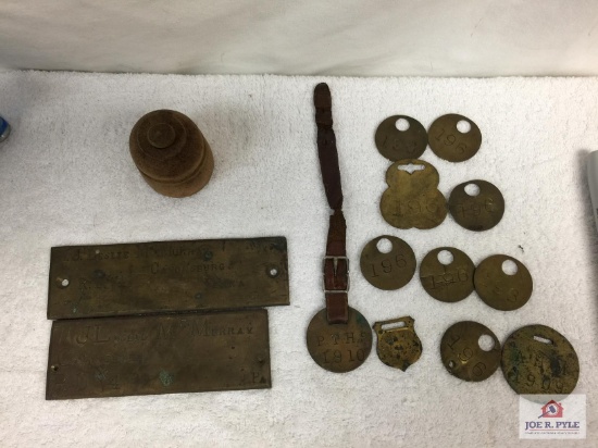 Antique lot: Miniature butter pat, brass tags, heavy brass name plates