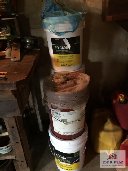 Lot Hy-Gard and Mobile transmission and hydraulic fluid in 5 gallon buckets