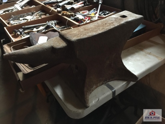 Large anvil