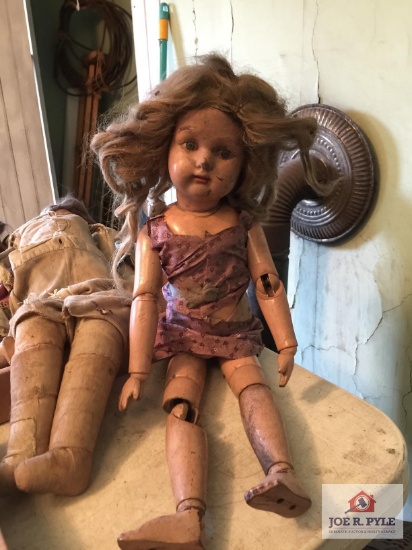 Antique Shoenhut doll needs leg repair