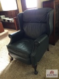 Modern vinyl recliner chair and cloth Queen Anne chair