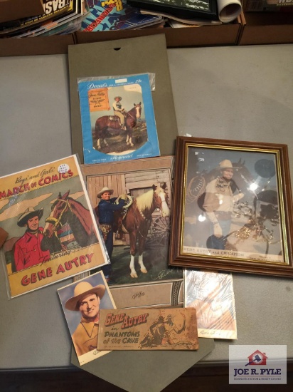 Lot Gene Autry Photos, lobby cards, Comic, advertising, etc.
