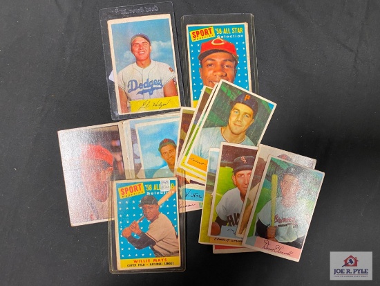 Lot of 6 1950's Topps & Bowman Stars and commons: Musial, Hodges, Mays, Sphan, F. Robinson, team