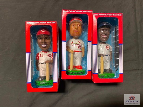 Lot of 3 2001 Bobble Dobbles: Mark McGwire, Ken Griffey Jr, Sammy Sosa