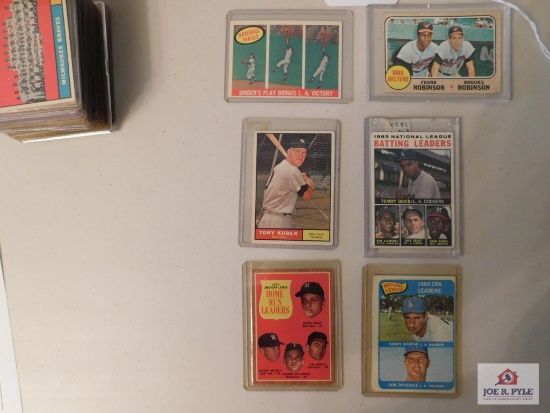 1959-68 Topps BB star, semi-star, and common lot 25 different cards