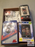 Mickey Mantle baseball card kit, Mickey Mantle collectors tin and cards, loose Mickey Mantle modern