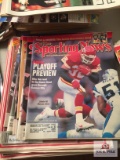 Lot Sporting News and collectible magazines