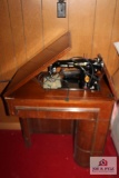 Vintage Singer sewing machine AF150727