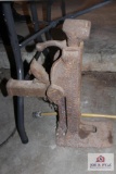 Heavy duty jack stand