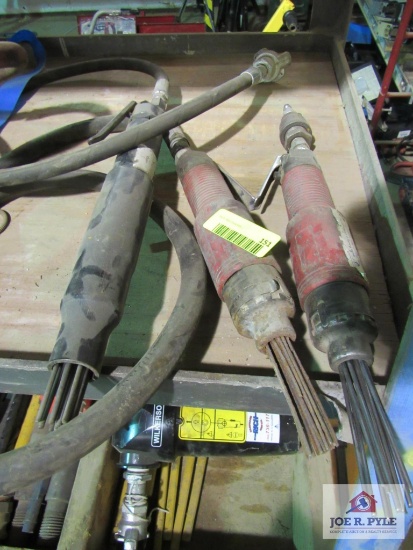 3 Needles Scaler