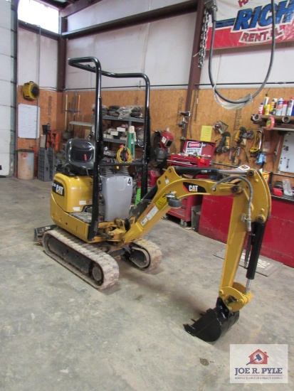 2016 Caterpillar Excavator Model #300.9D / VIN #Cat3009DPLJ200733 / 465.8 Hours