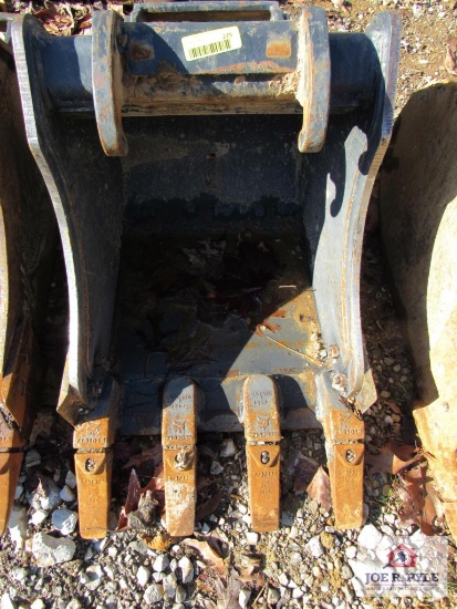 Bobcat Excavator Bucket 18"