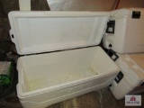 IGLOO 120qt cooler white