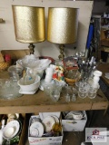 Dishes, glasses and lamps