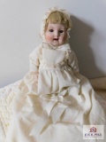 P.M. Grete vintage porcelain open shut eye 12