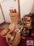 Baskets and wooden box decorations