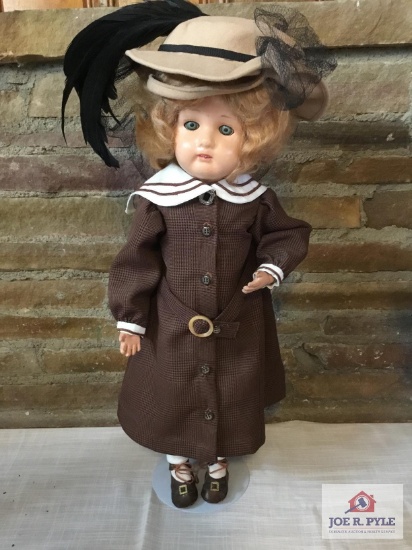 Antique Schoenhut doll with open/close eyes 23"