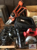 Garage lot Black and Decker, Skilsaw battery tools (not checked)