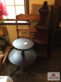 Lot vintage 2 tier end table, wood shelves, etc.