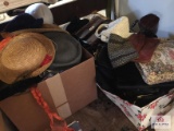 Lot vintage ladies hats and purses