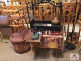 Lot vintage doll furniture: sewing machine, beds, highchair, cradle, etc.