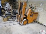 orange yale electric fork truck (no charger)