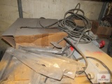electrical items approx. 4ft section