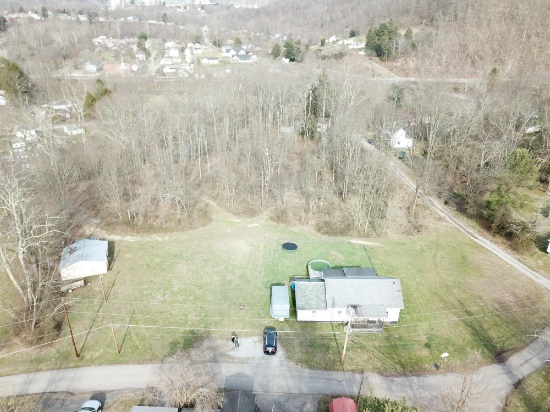 4 Bedroom House on 14 Lots - Lumberport, WV