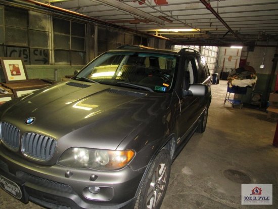 2005 BMW X5 approx. 72K miles/ VIN: 5UXFA13515LY06440