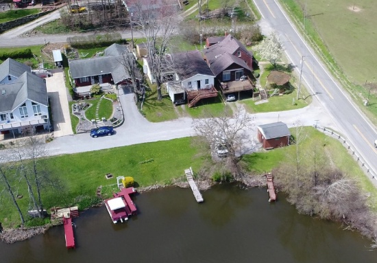 Lakefront Home on Lake Guilford - Lisbon, Ohio