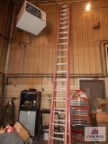 40' Louisville Ladder Co fiberglass extension ladder