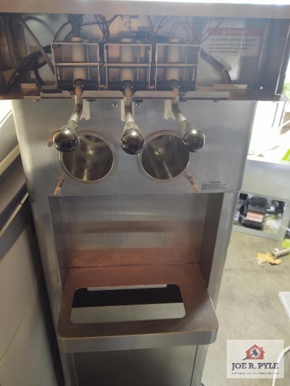 Stoelting Soft Serve Model F231-1812-Ol2 Parts Machine