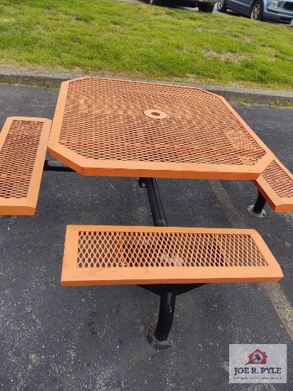 Picnic Table (You Must Unbolt From pavement)