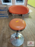 (1) Bar Stools