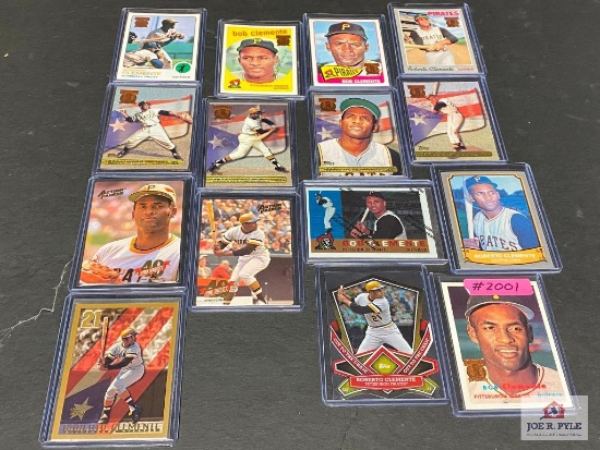 15 Different recent Roberto Clemente cards