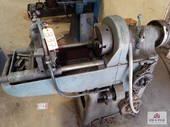 Landis Machine Co threader